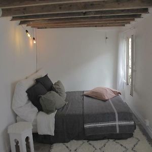 Studio Romantique Et Boheme